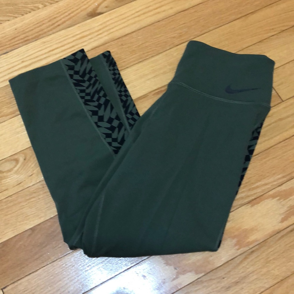 XS Nike Dri-Fit - Crop Leggings